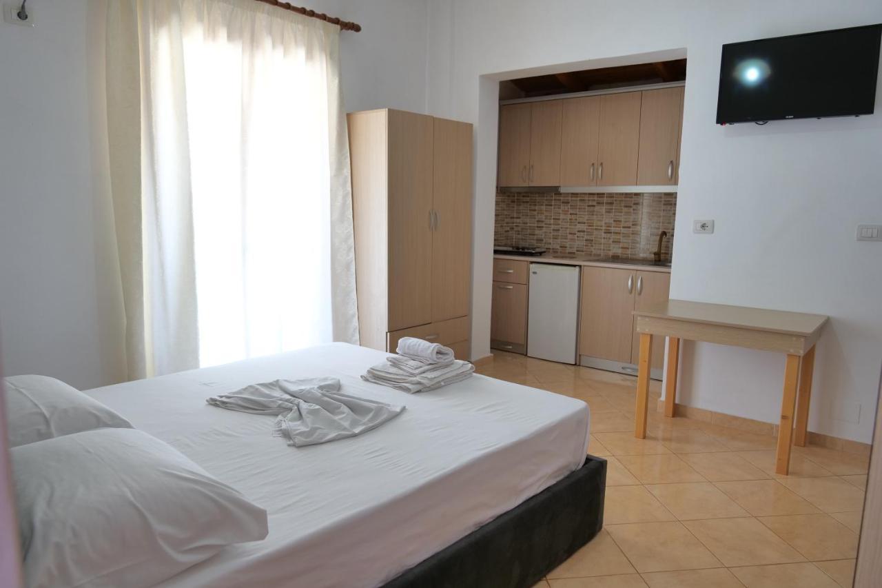 Pellumb Apartments Εξαμίλιο Εξωτερικό φωτογραφία