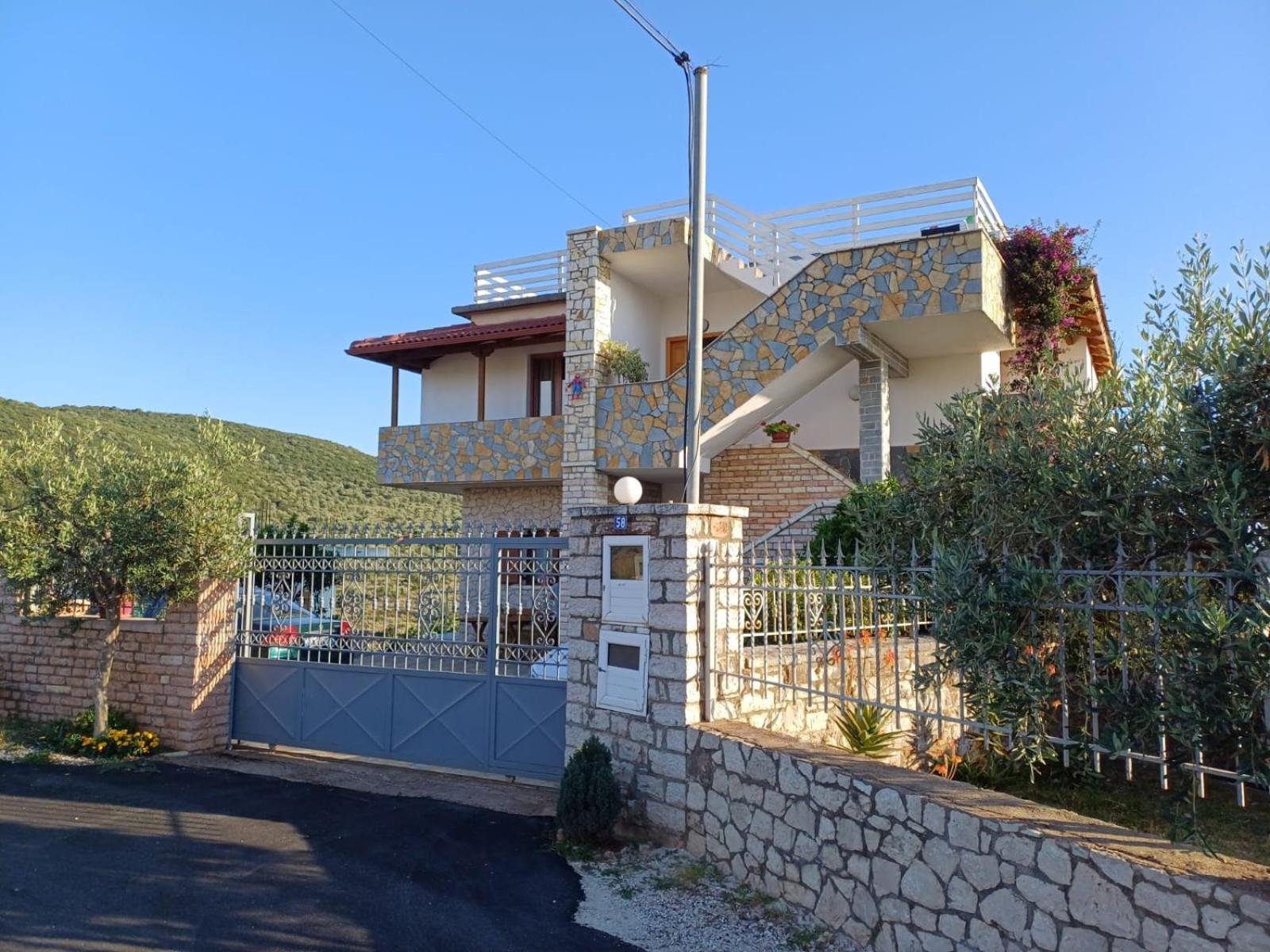 Pellumb Apartments Εξαμίλιο Εξωτερικό φωτογραφία